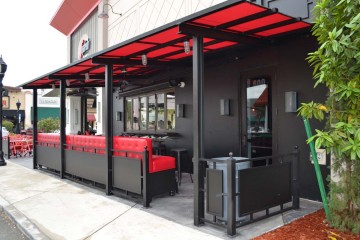 Red-restaurant-patio