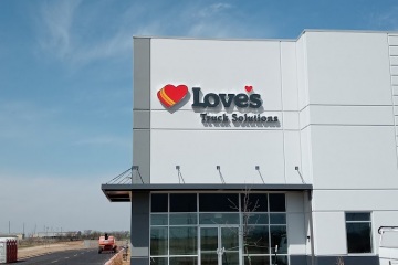 Loves-Truck-Solutions-Canopy-2
