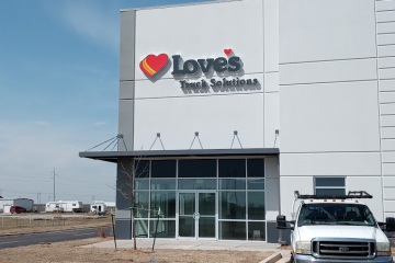 Loves-Truck-Solutions-Canopy
